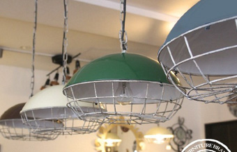 ENCLOSURE PENDANT LIGHT